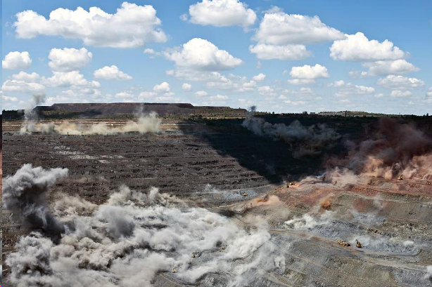 武宣矿山作业中常用的爆破设备有哪些？